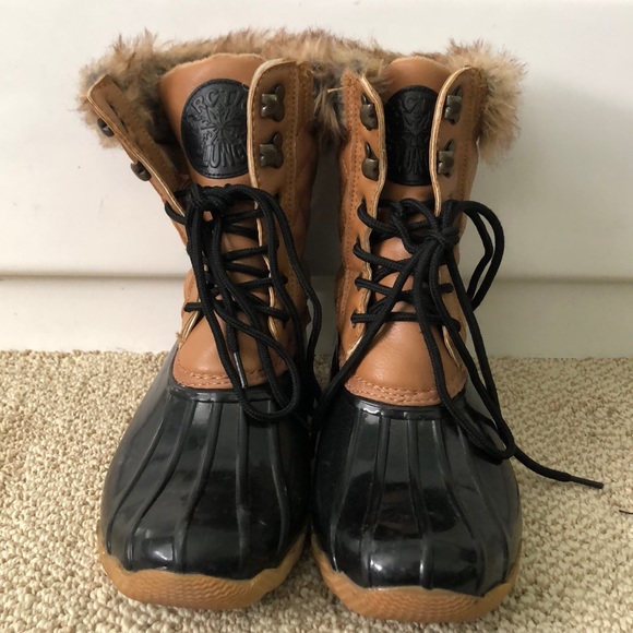 Arctic Plunge Tan Winter boots! - Picture 2 of 4